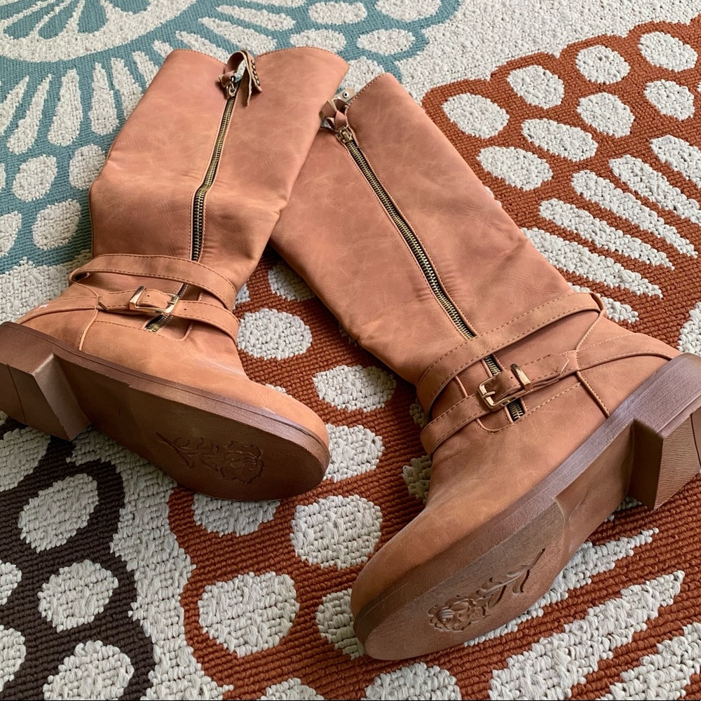 Camel size 7 knee boots with ankle straps and gold zippers.